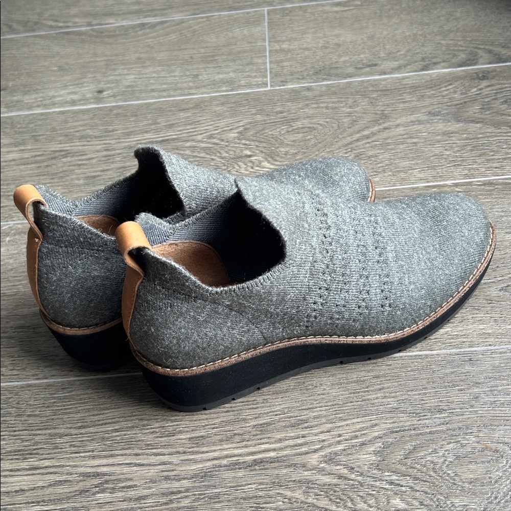 Comfortiva Fields Grey Suede Wedge Shoes